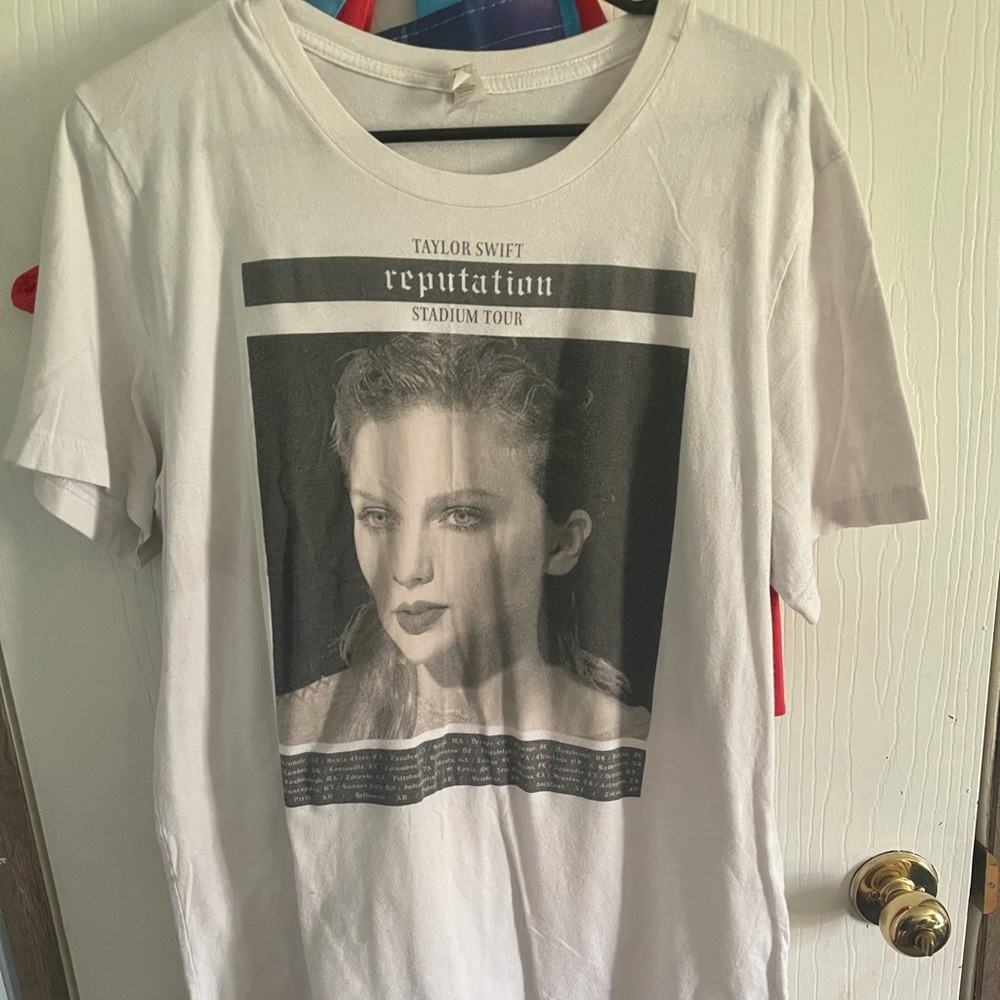 Rep tour shirt